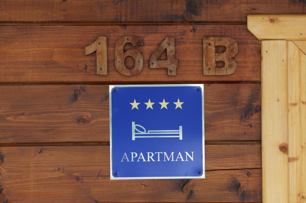Riverside Apartments Otocsán Kültér fotó